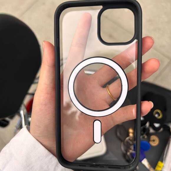 Cream iPhone16 Case - Picture 1 of 2